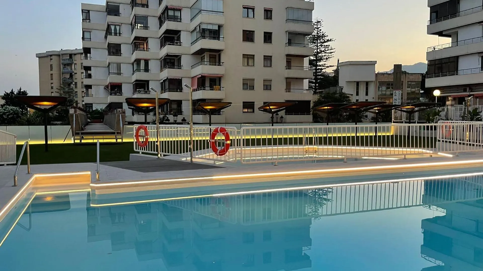 شقة Spacious Studio In The Heart Of La Nogalera توريمولينوس